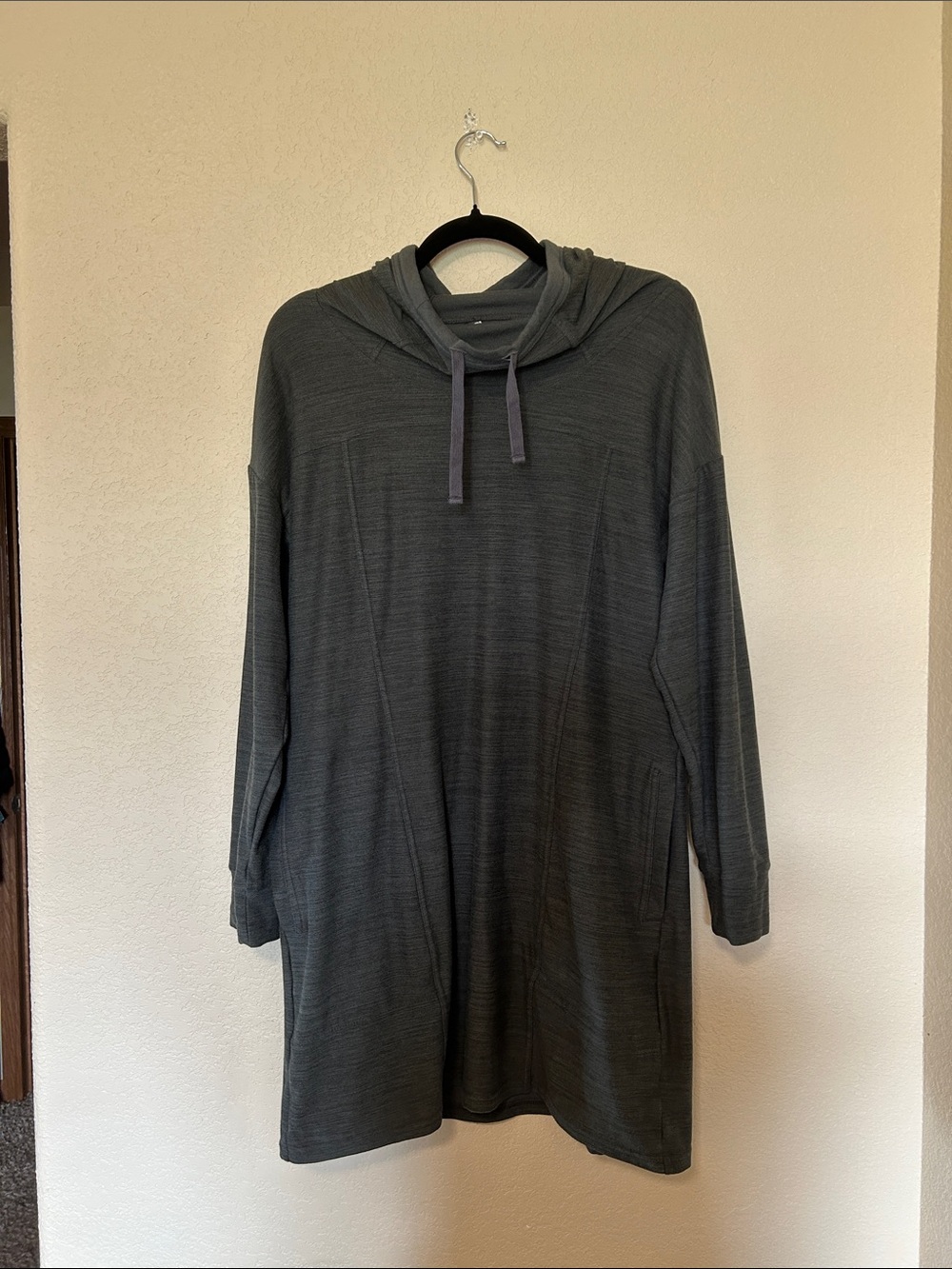 Toad & Co Women’s Intermosso Hooded Dress Athleisure Size L Travel Sporty